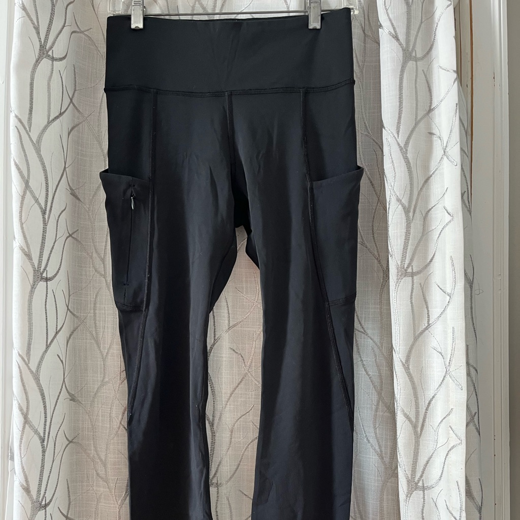 Athleta 7/8 Leggings Nylon/ Spandex With Pockets